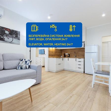 Appartamento Квартири Люкс Метро Чернігівська Kiev Esterno foto